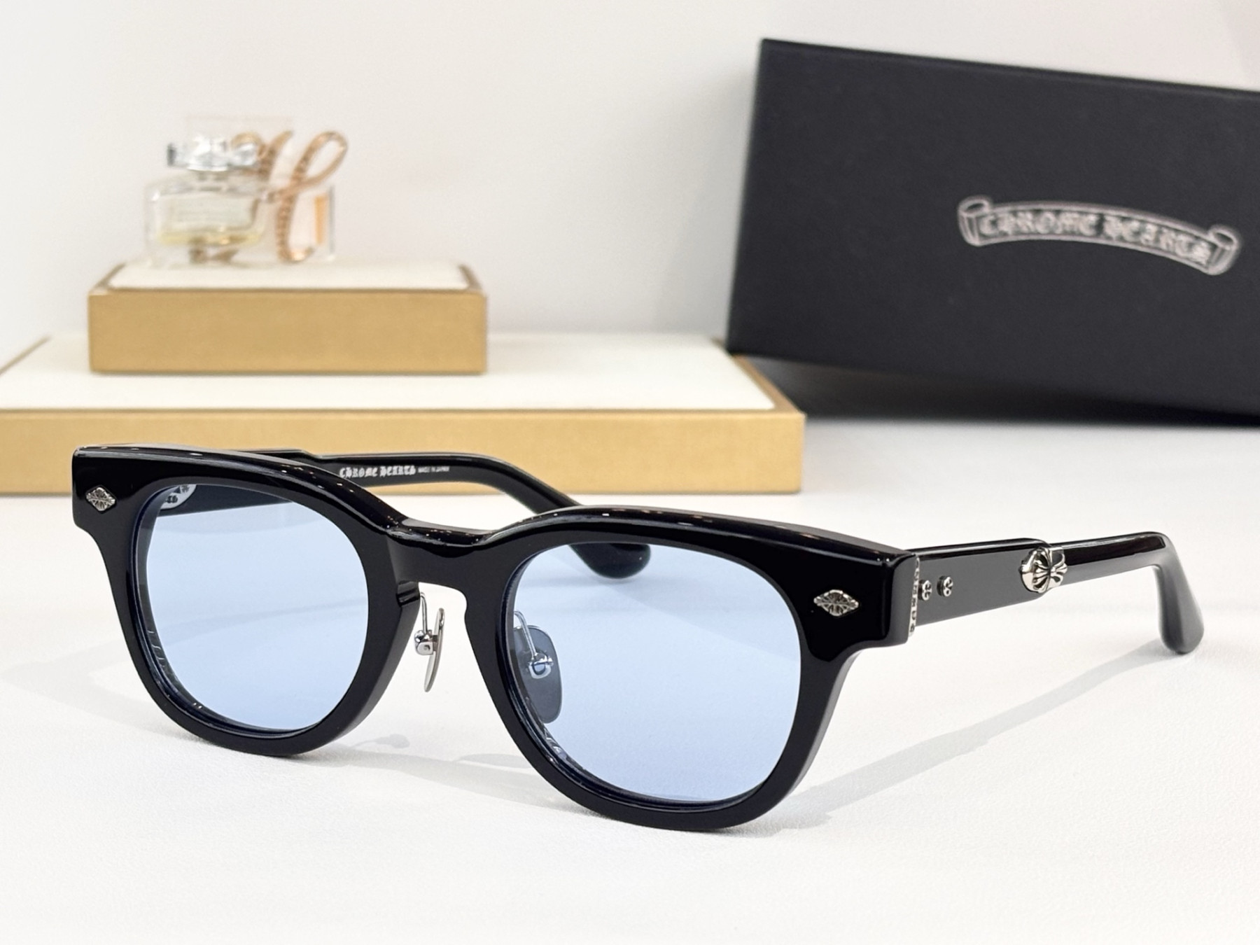 Ch*0me He**ts glasses jenna tail yea 48-23-153
