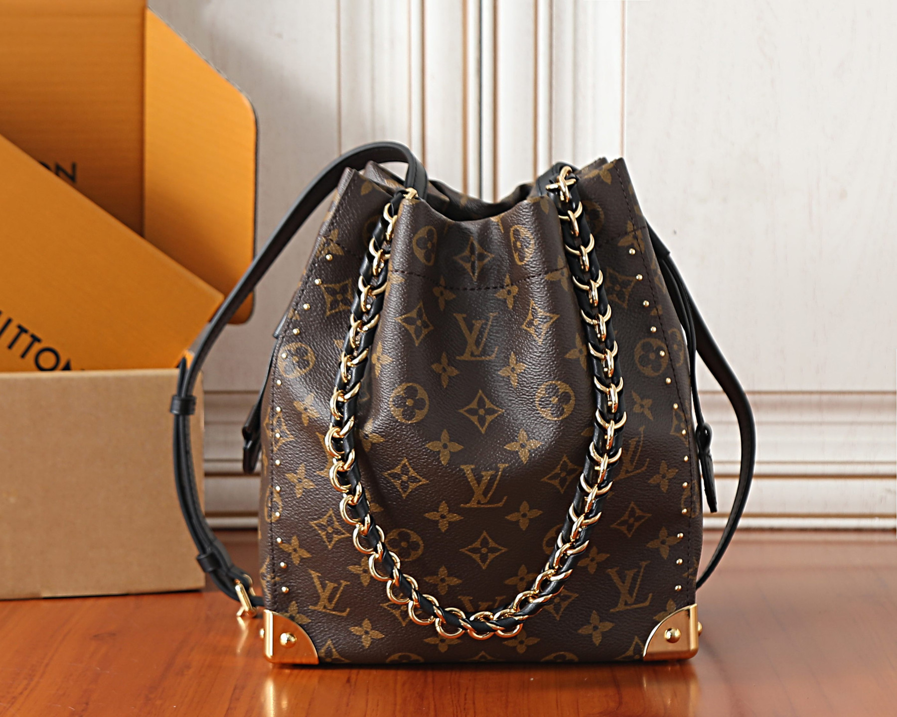 LV NOÉ TRUNK Handbag M28515 23x27x8cm