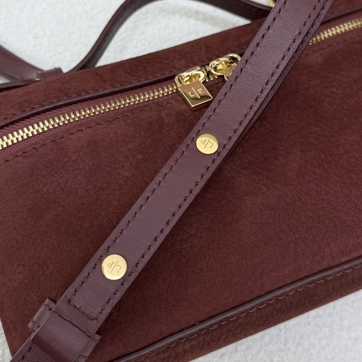 L0r0 P1ana extra pocket l19 11 x 19 x 6.5 cm