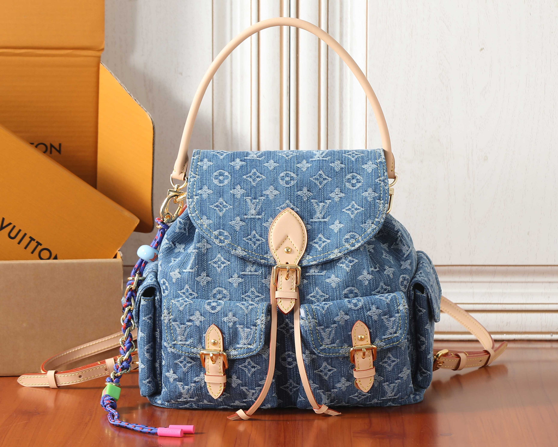 LV Montsouris Cargo Backpack M27330 32x30.5x16cm