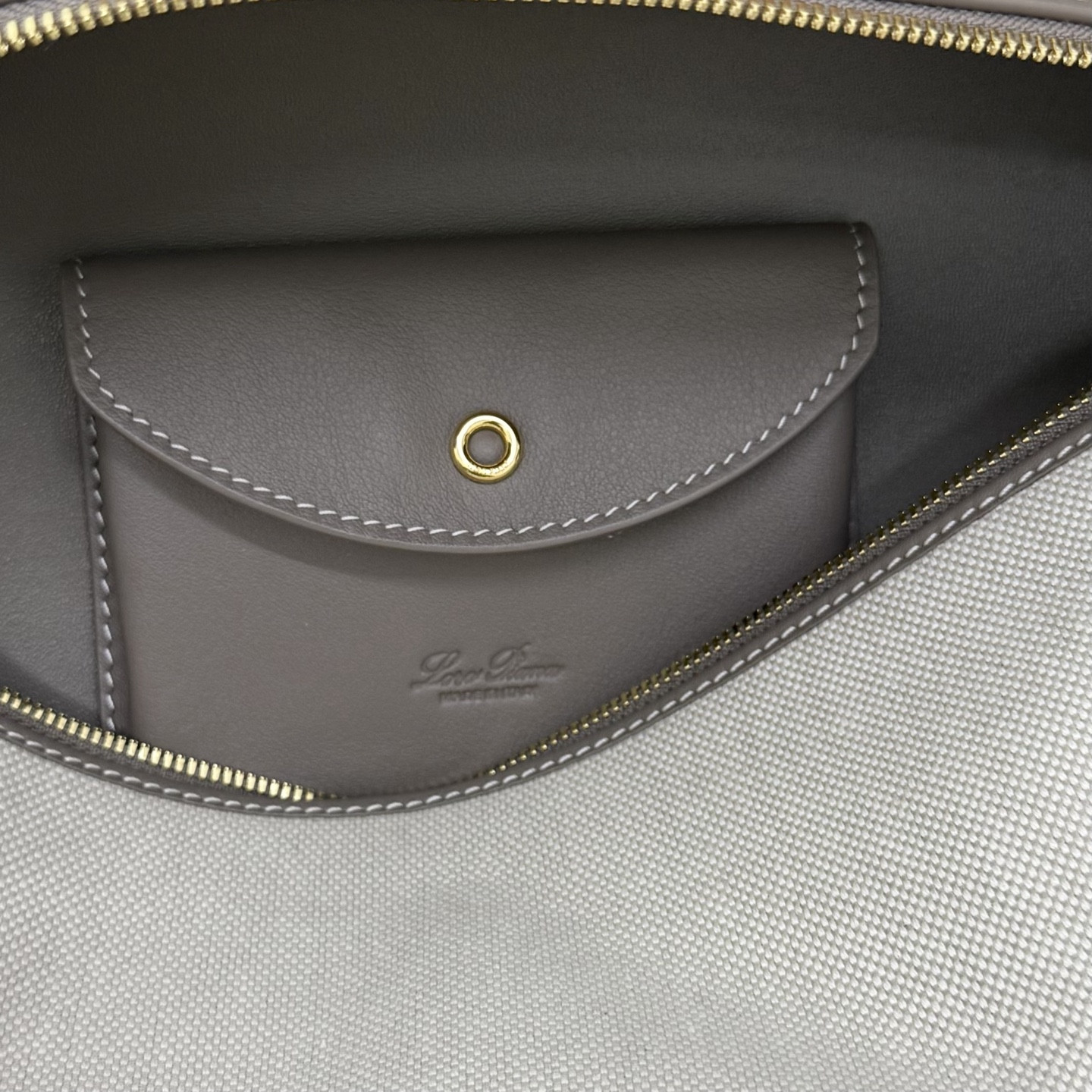L0r0 P1ana extra pocket l27 16x27x10cm