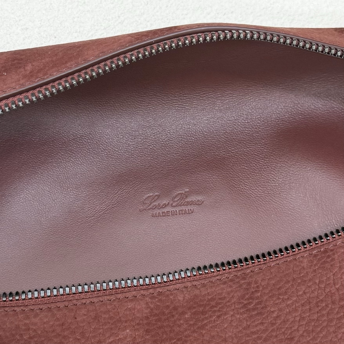 L0r0 P1ana extra pouch l29 29x18x5cm