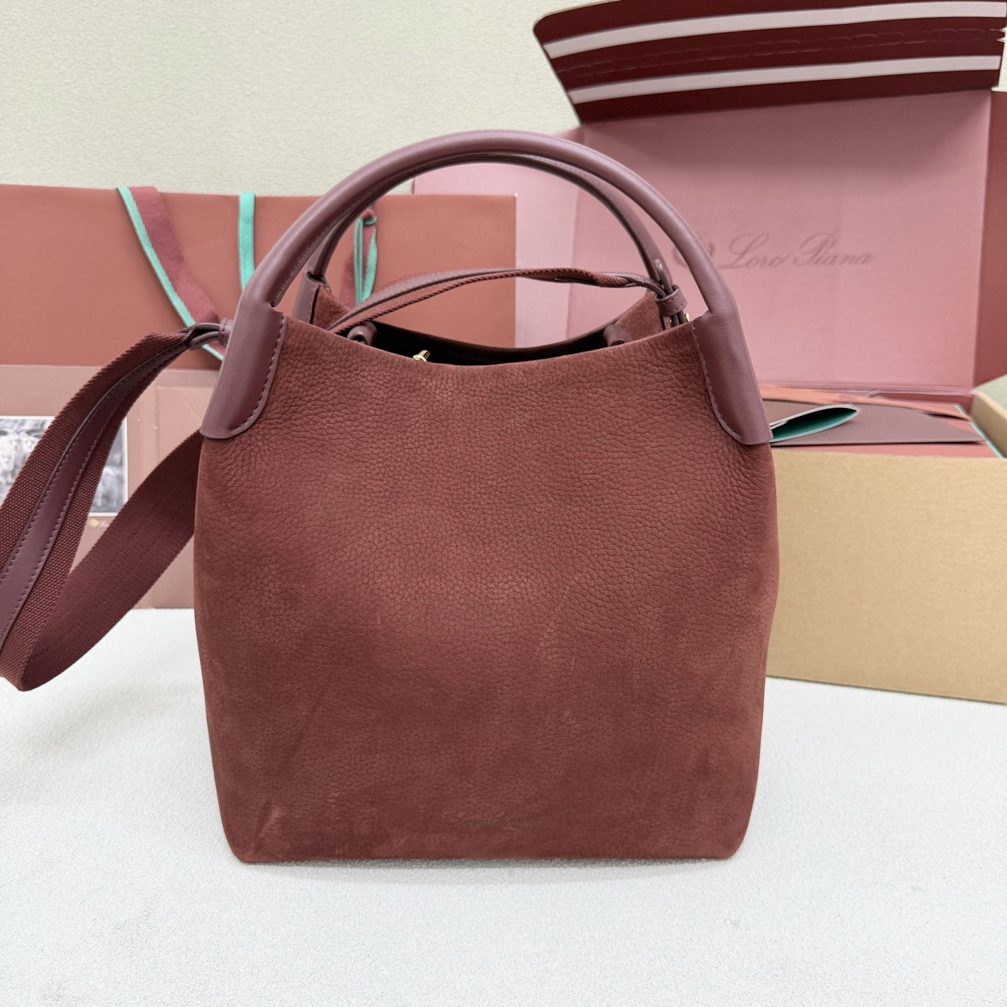 L0r0 P1ana large bale bag 28x36x22cm