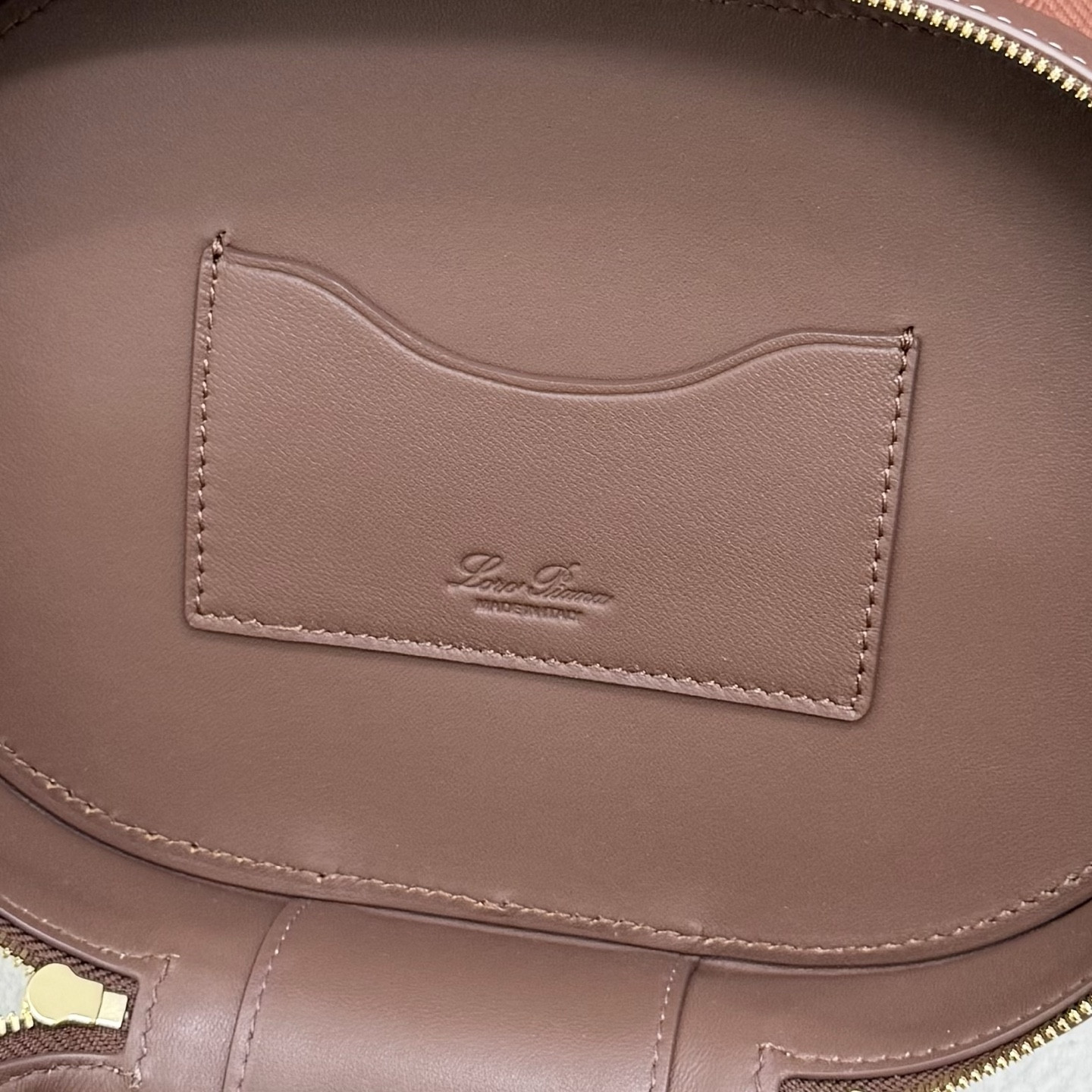 L0r0 P1ana extra vanity case 21x15x12cm