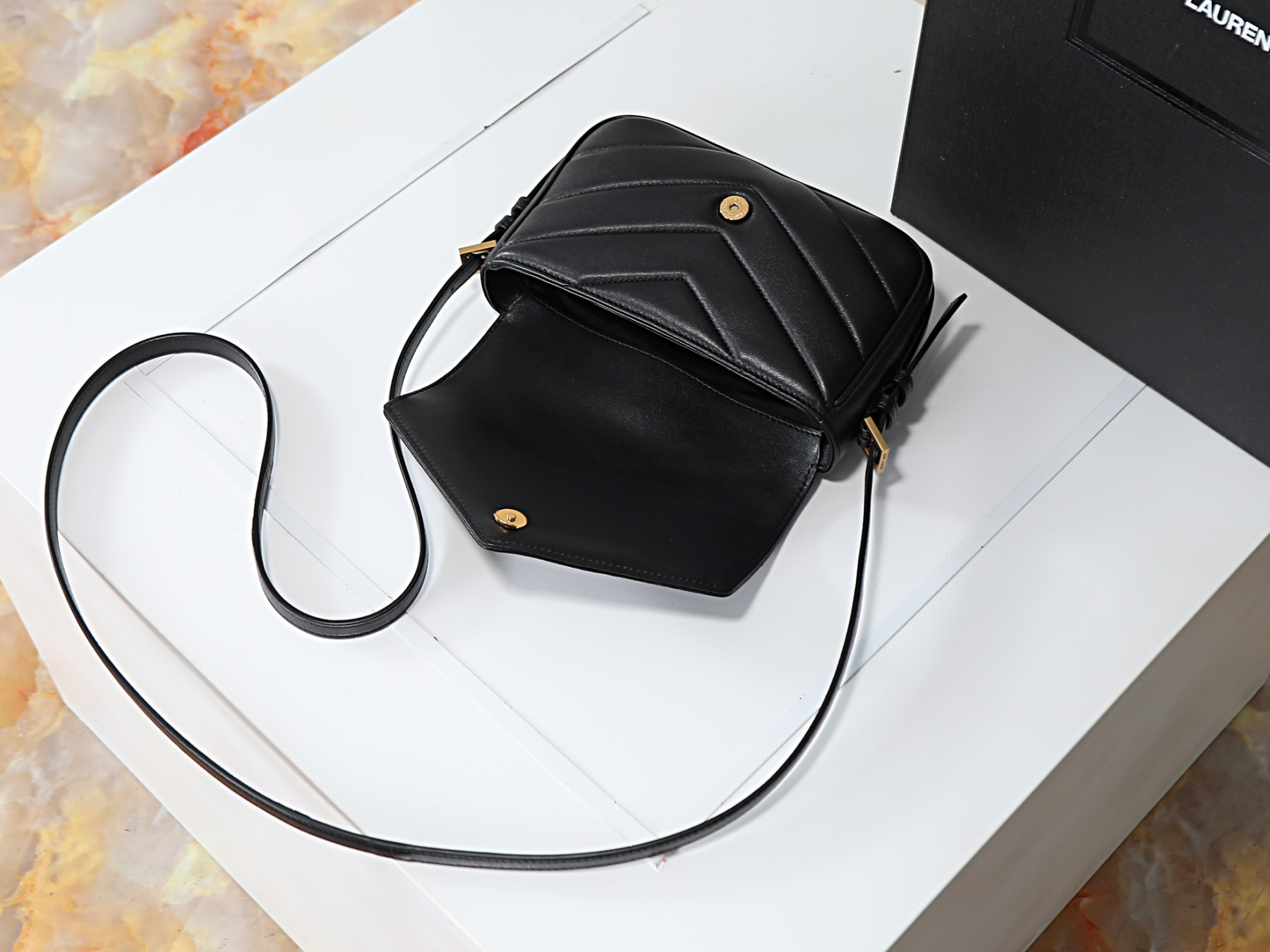 Y51 loulou toy crossbody in matelassÉ lambskin 21x14x5cm