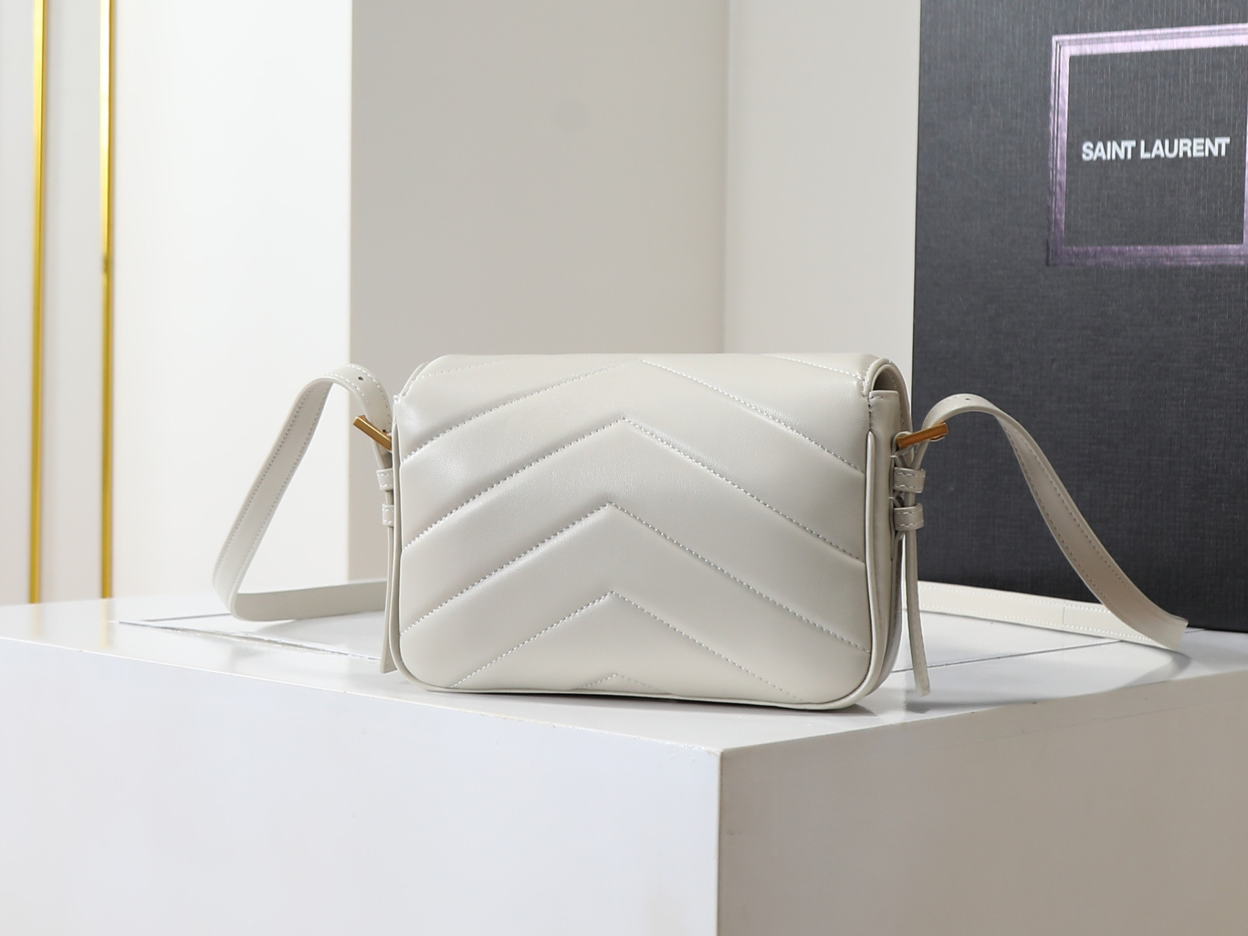 Y51 loulou toy crossbody in matelassÉ lambskin 21x14x5cm