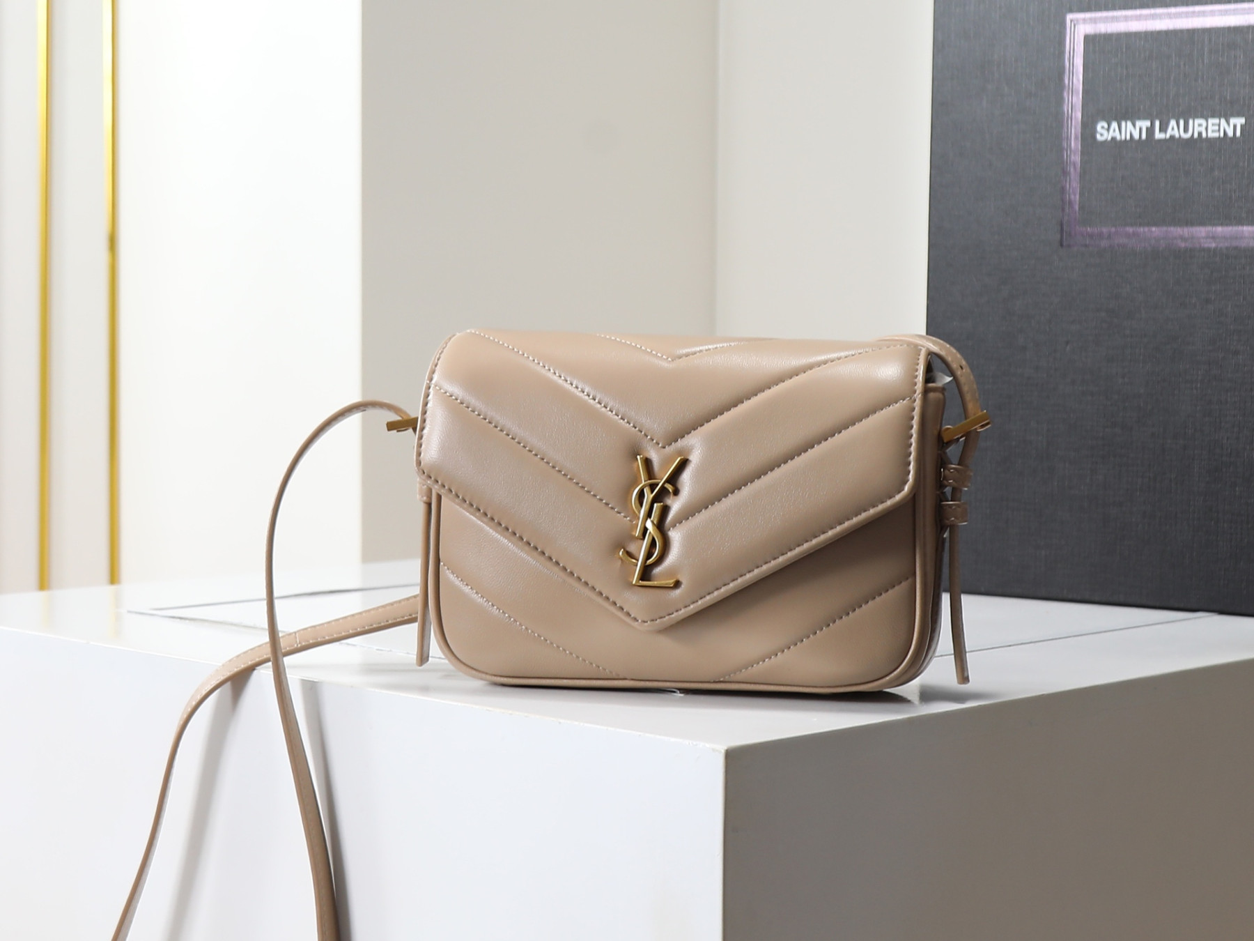 Y51 loulou toy crossbody in matelassÉ lambskin 21x14x5cm