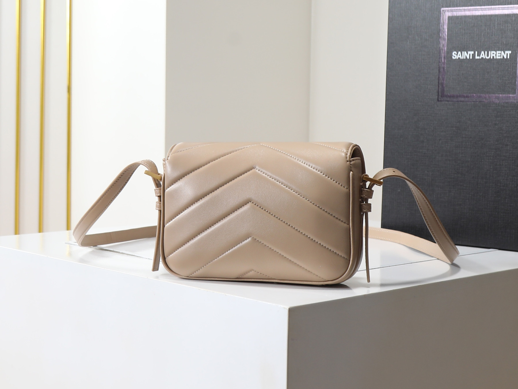 Y51 loulou toy crossbody in matelassÉ lambskin 21x14x5cm