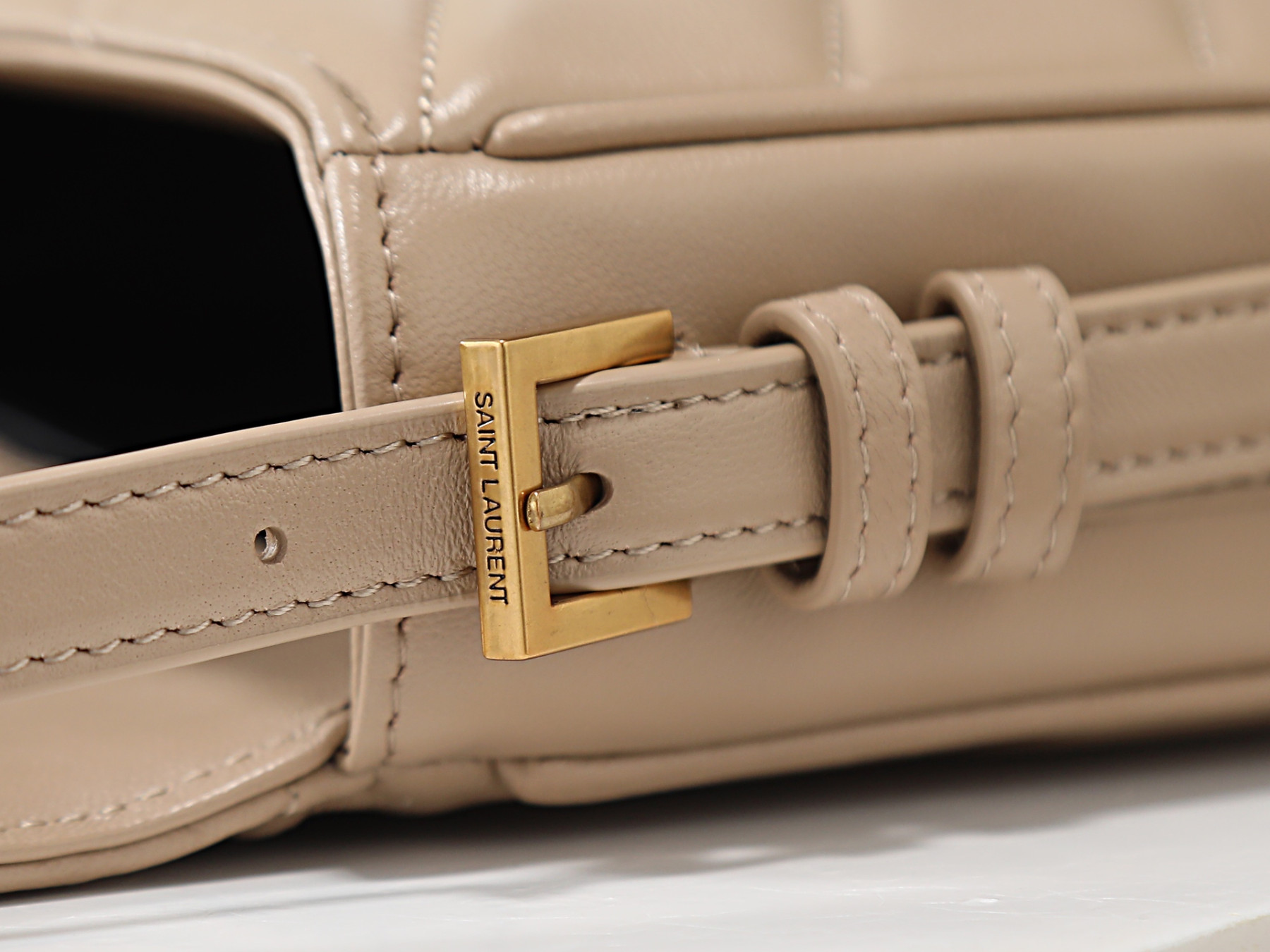 Y51 loulou toy crossbody in matelassÉ lambskin 21x14x5cm