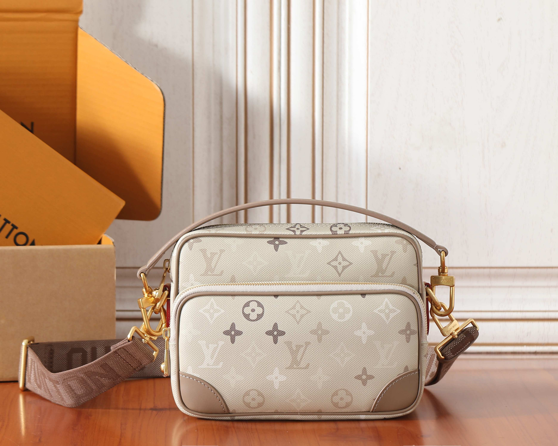 LV Nil M29273 25x17.5x11cm