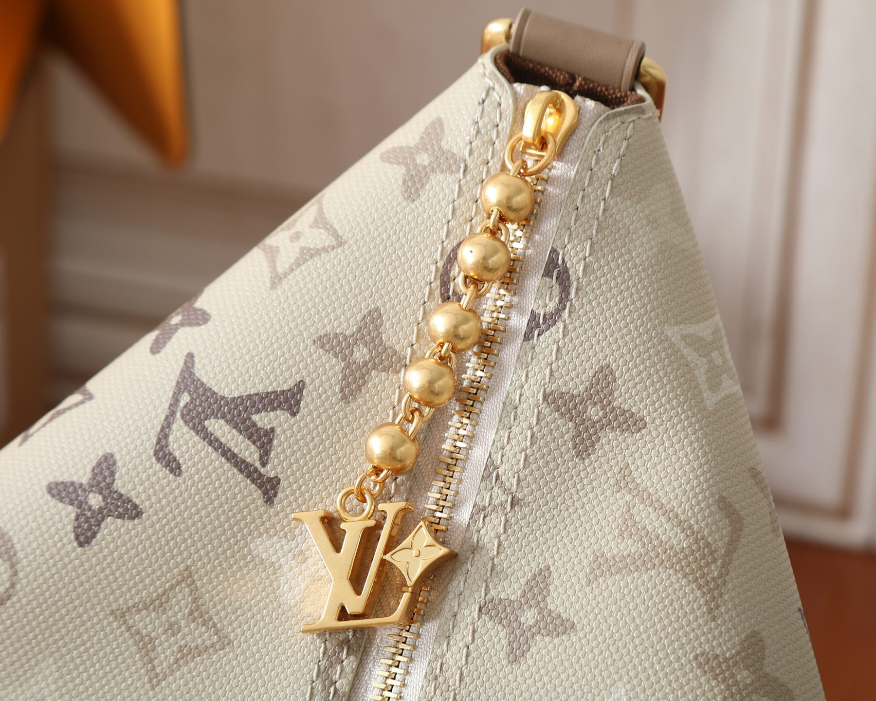 LV Vagabond Hobo M26931 41x32x11cm