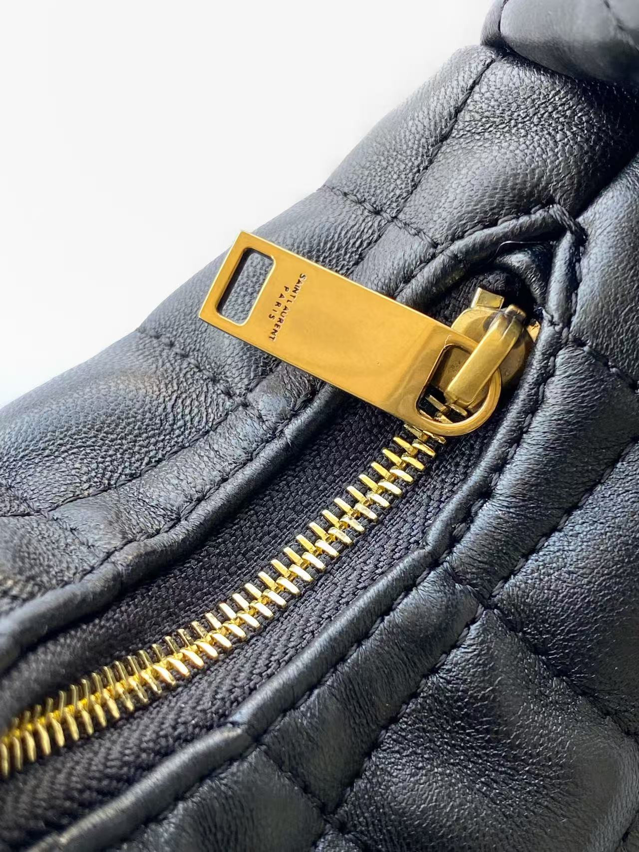 Y51 icarino mini in quilted nappa 19x12x5cm