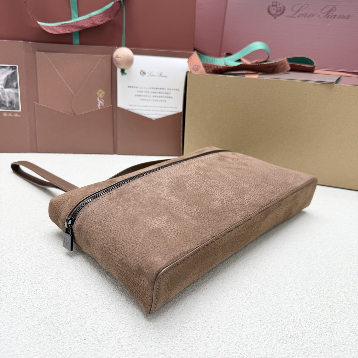 L0r0 P1ana extra pouch l29 29x18x5cm