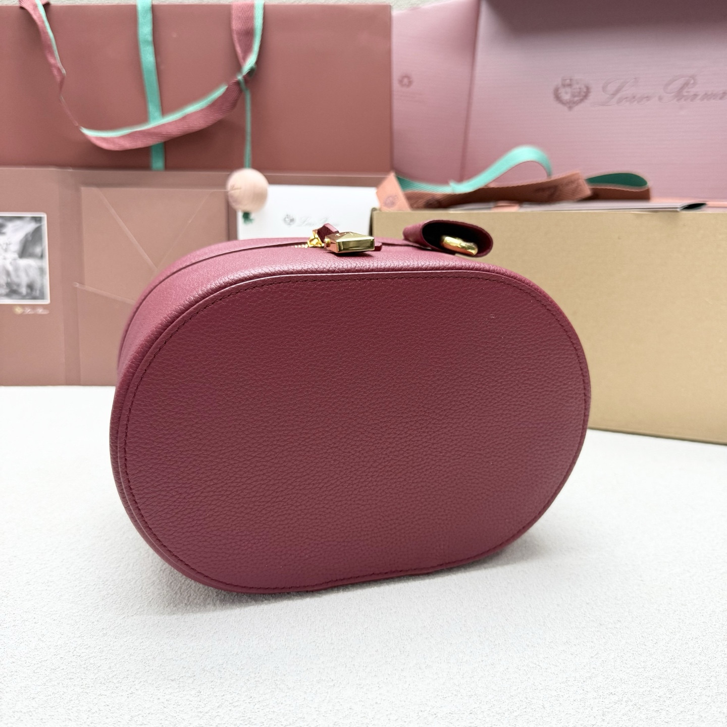 L0r0 P1ana extra vanity case 21x15x12cm