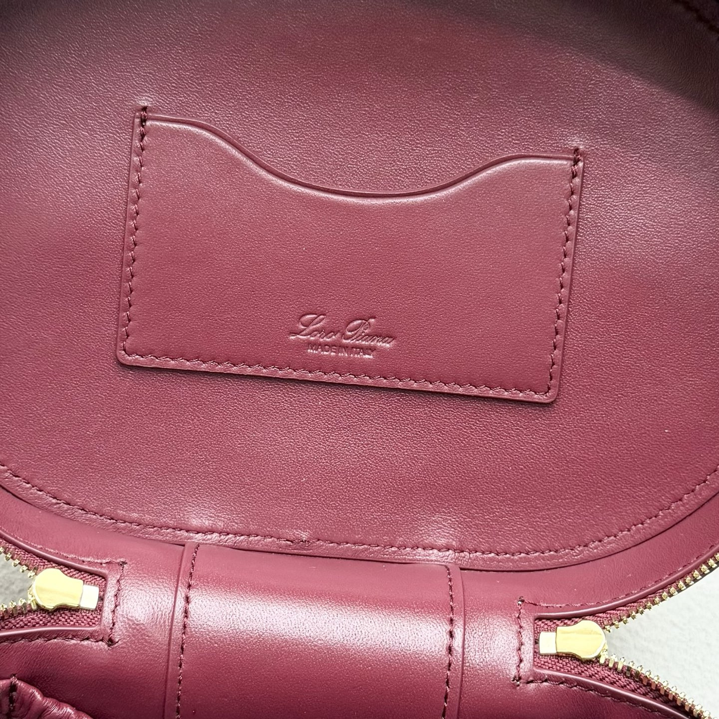 L0r0 P1ana extra vanity case 21x15x12cm