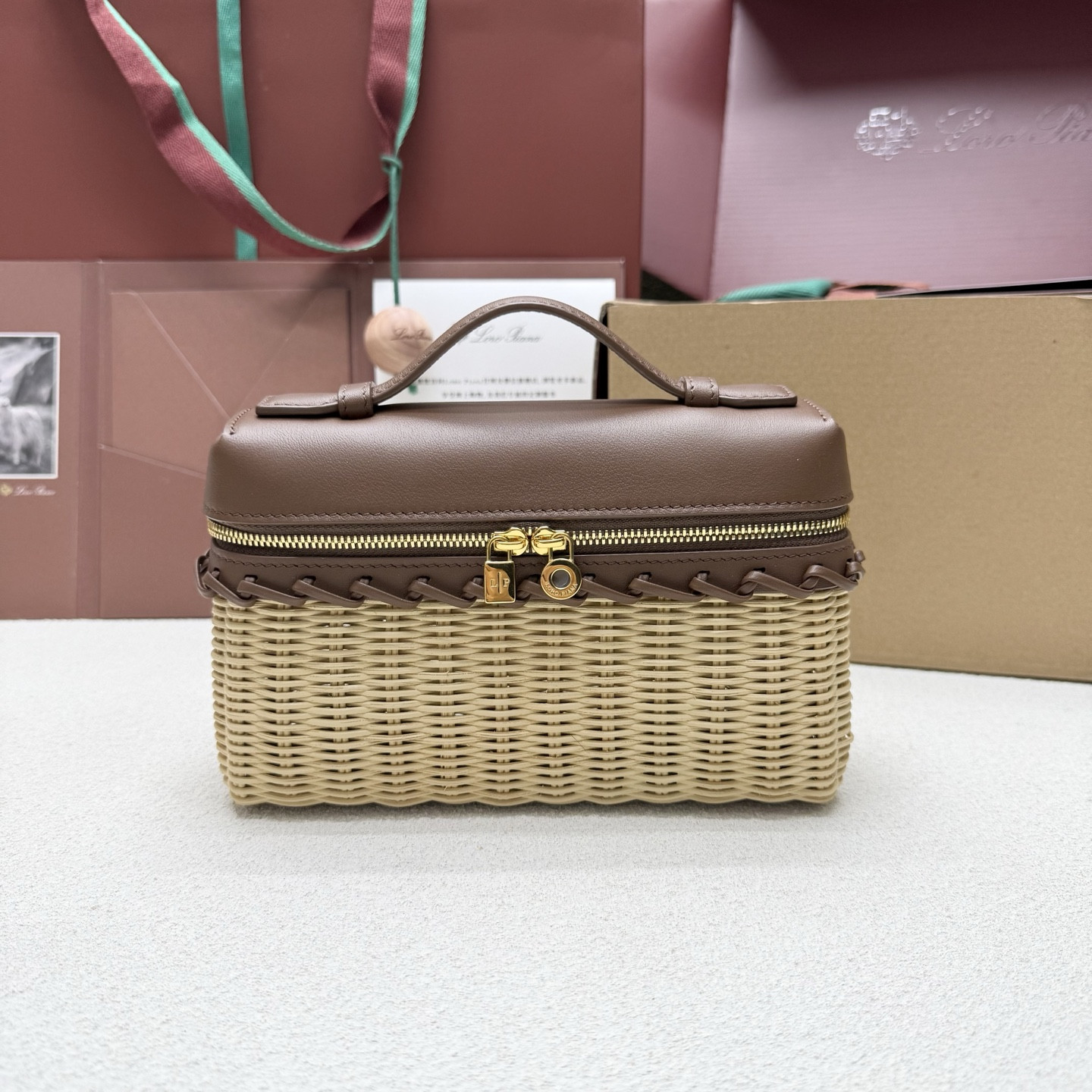 L0r0 P1ana extra pocket l19 wicker bag 19 x 11.5 x 7cm