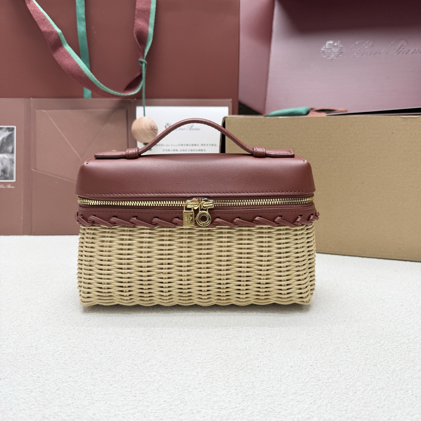 L0r0 P1ana extra pocket l19 wicker bag 19 x 11.5 x 7cm