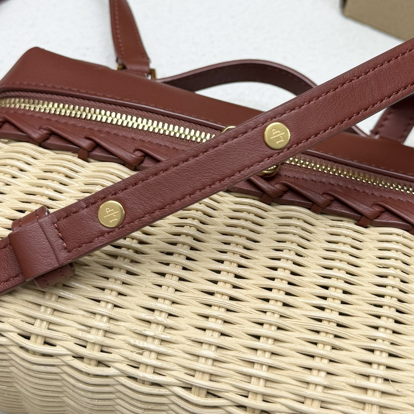 L0r0 P1ana extra pocket l19 wicker bag 19 x 11.5 x 7cm