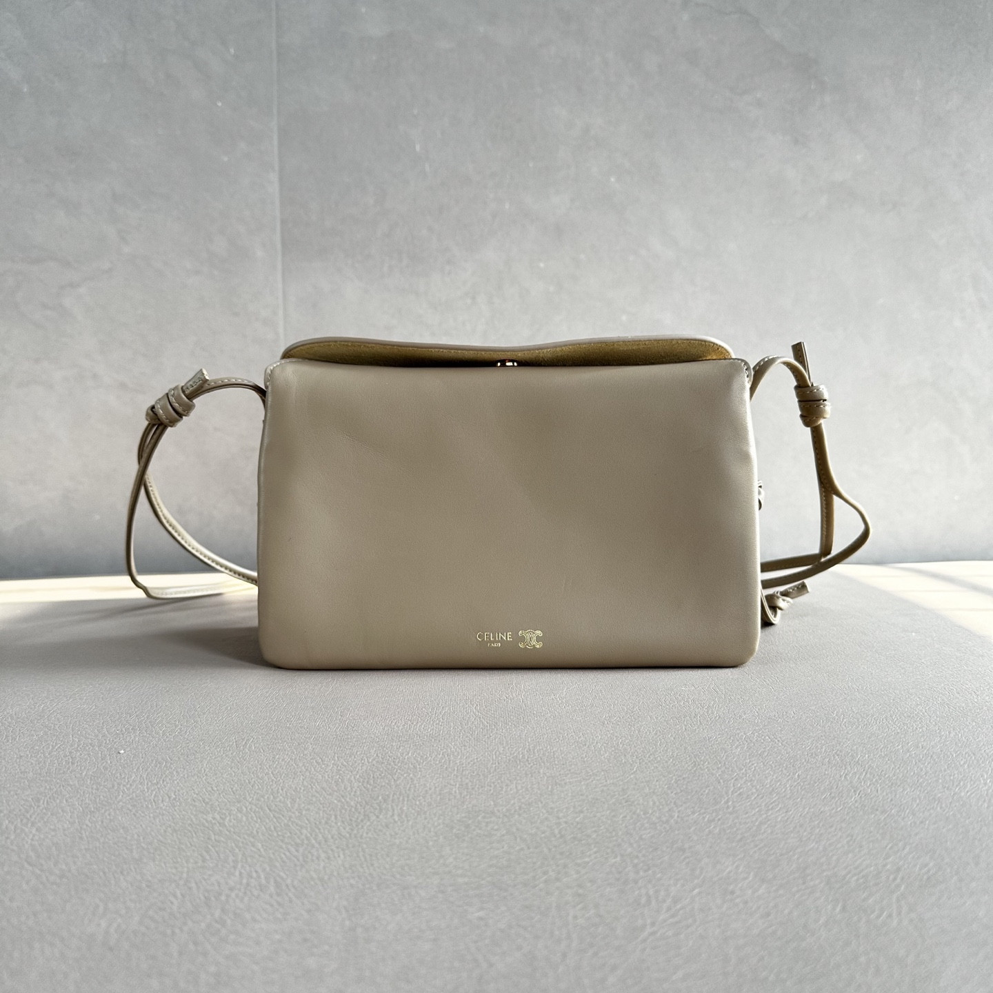 Ce1i*e trio flap 22.5x13x3.5cm