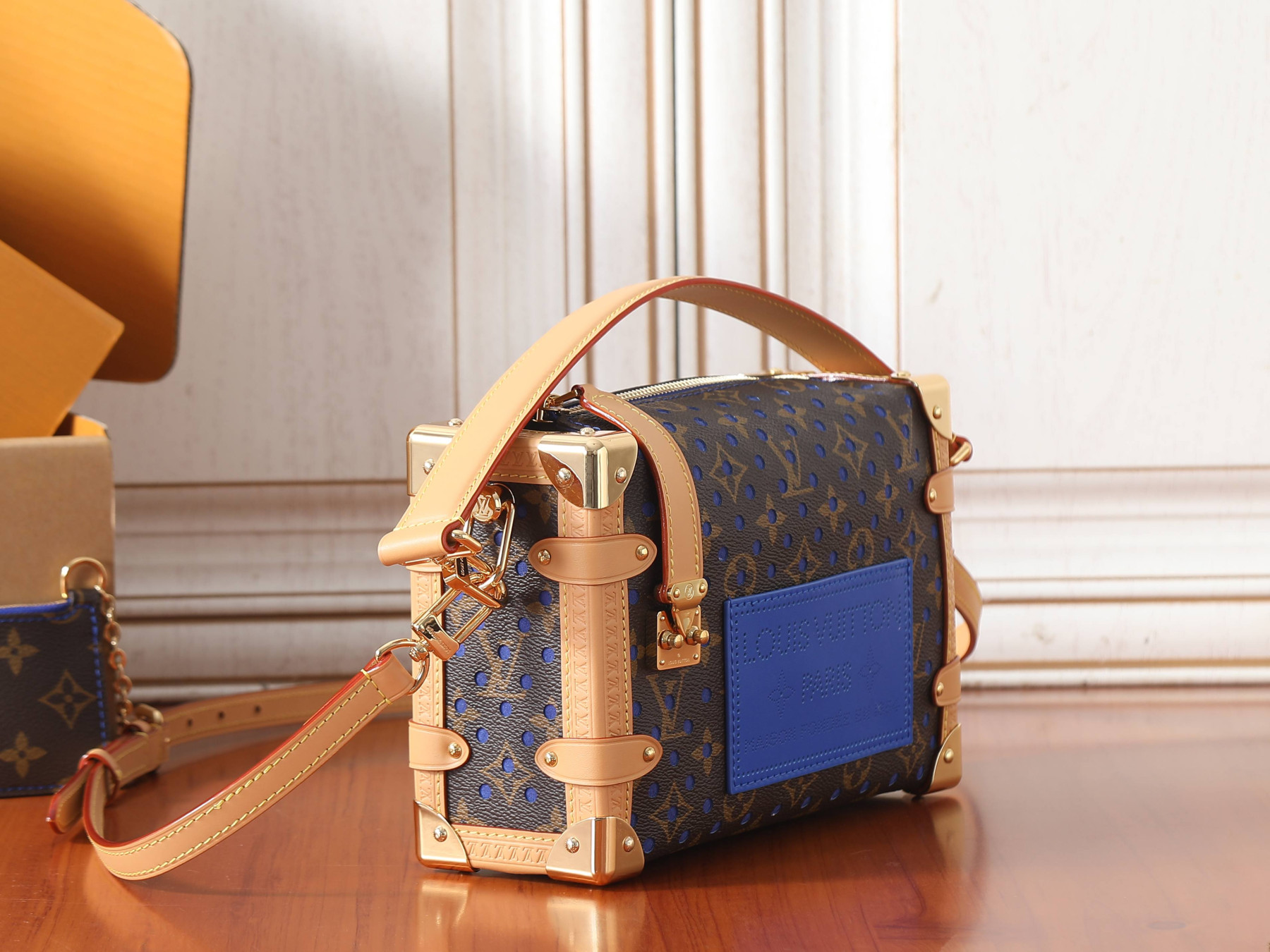LV Side Trunk MM M28490 23.5x16x8.5cm