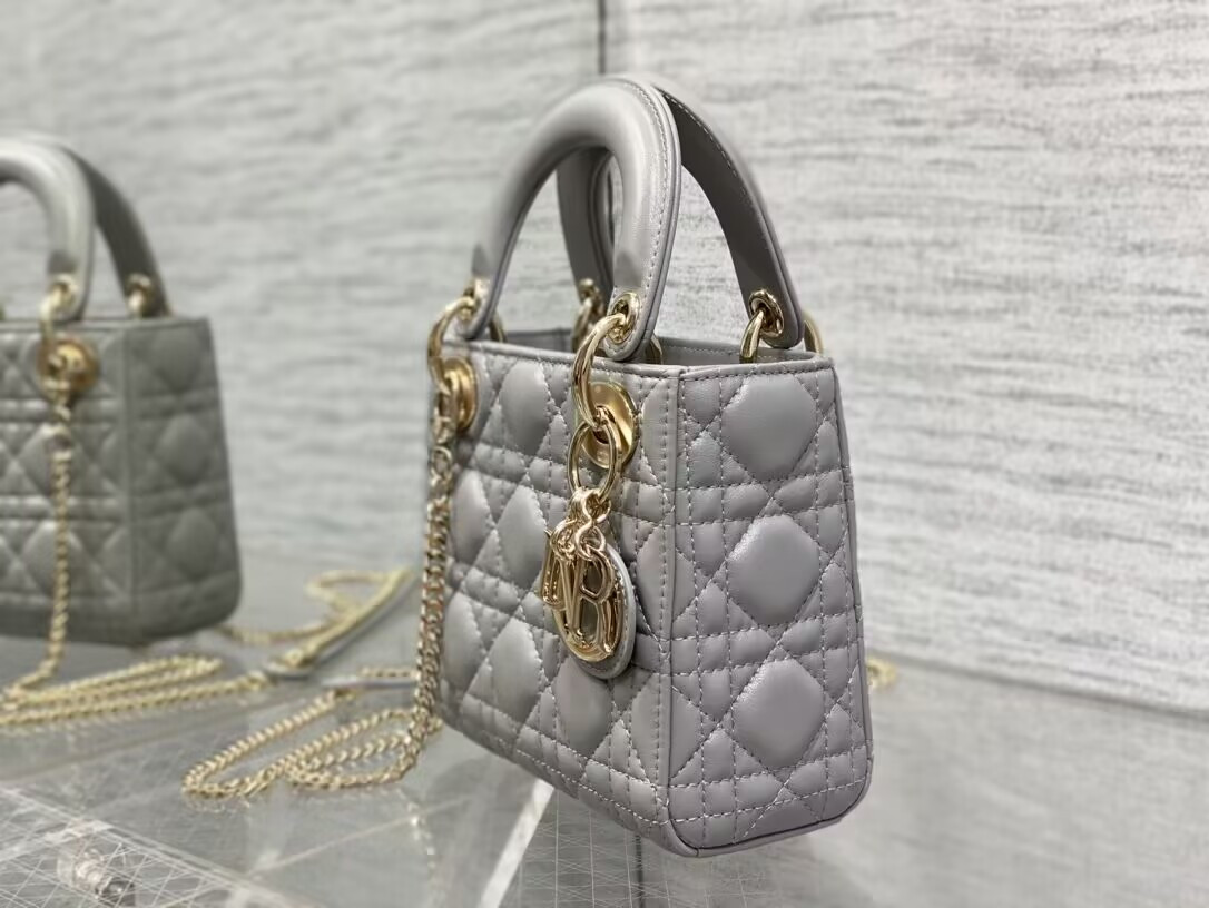 MINI LADY D10r BAG 6.5 X 6 X 3 INCHES