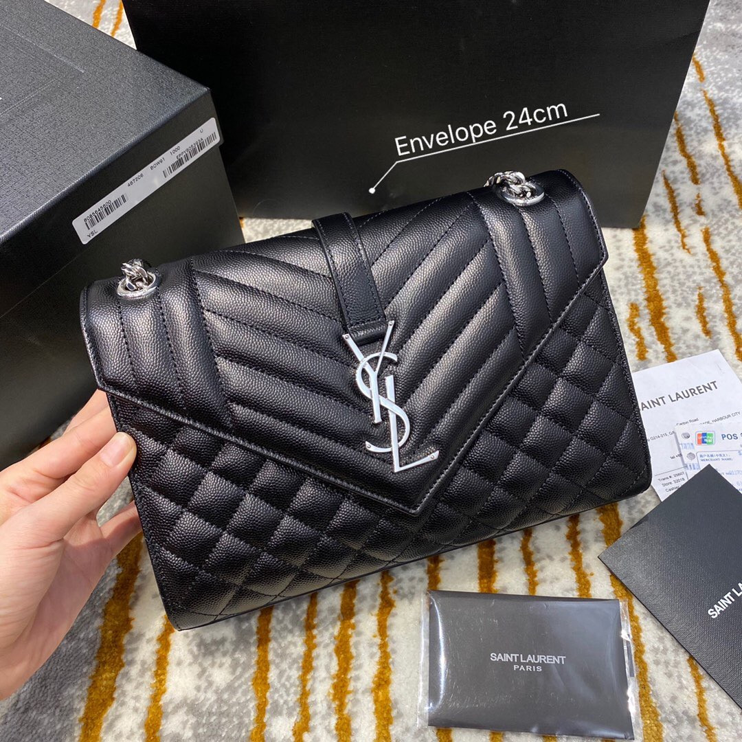 Y51 Envelope medium bag 24cm